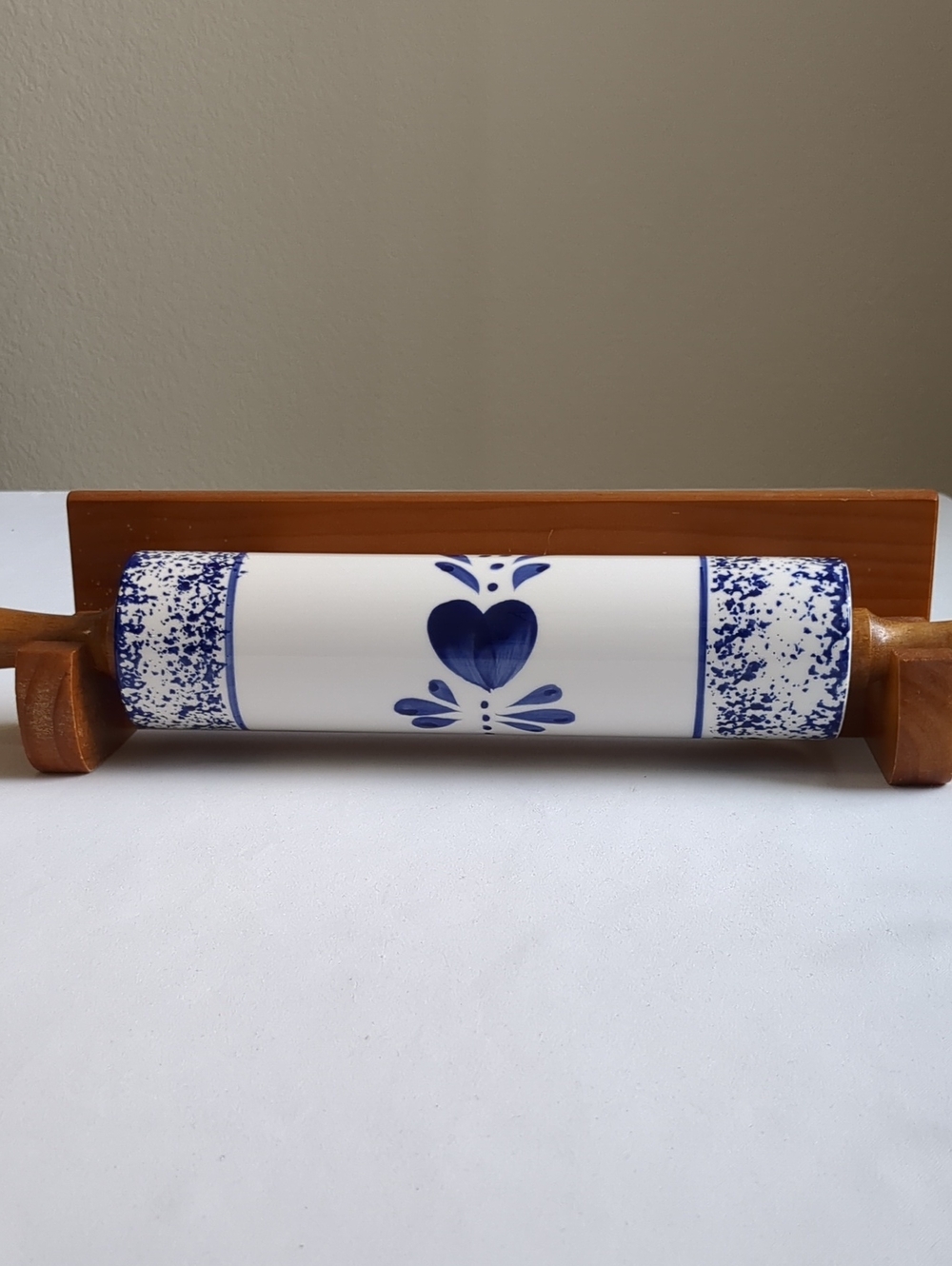 Rolling Pin With Wooden Handles And Wooden  Holder Display Hanger